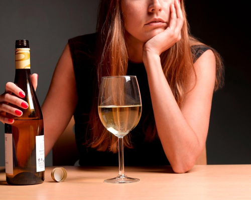 Анонимное лечение женского алкоголизма в Сертолово